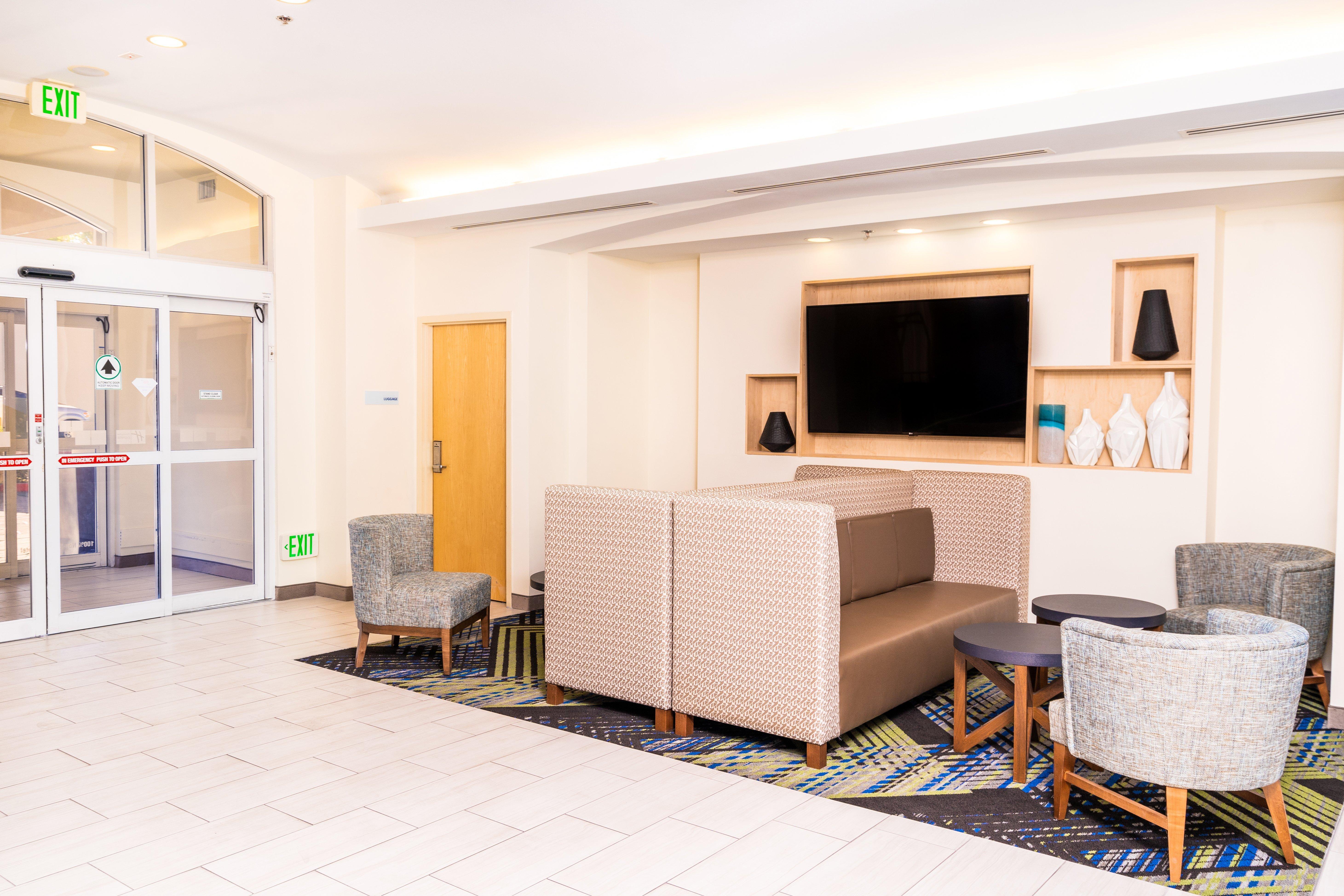Holiday Inn Express & Suites Las Vegas Sw Springvalley By Ihg Экстерьер фото